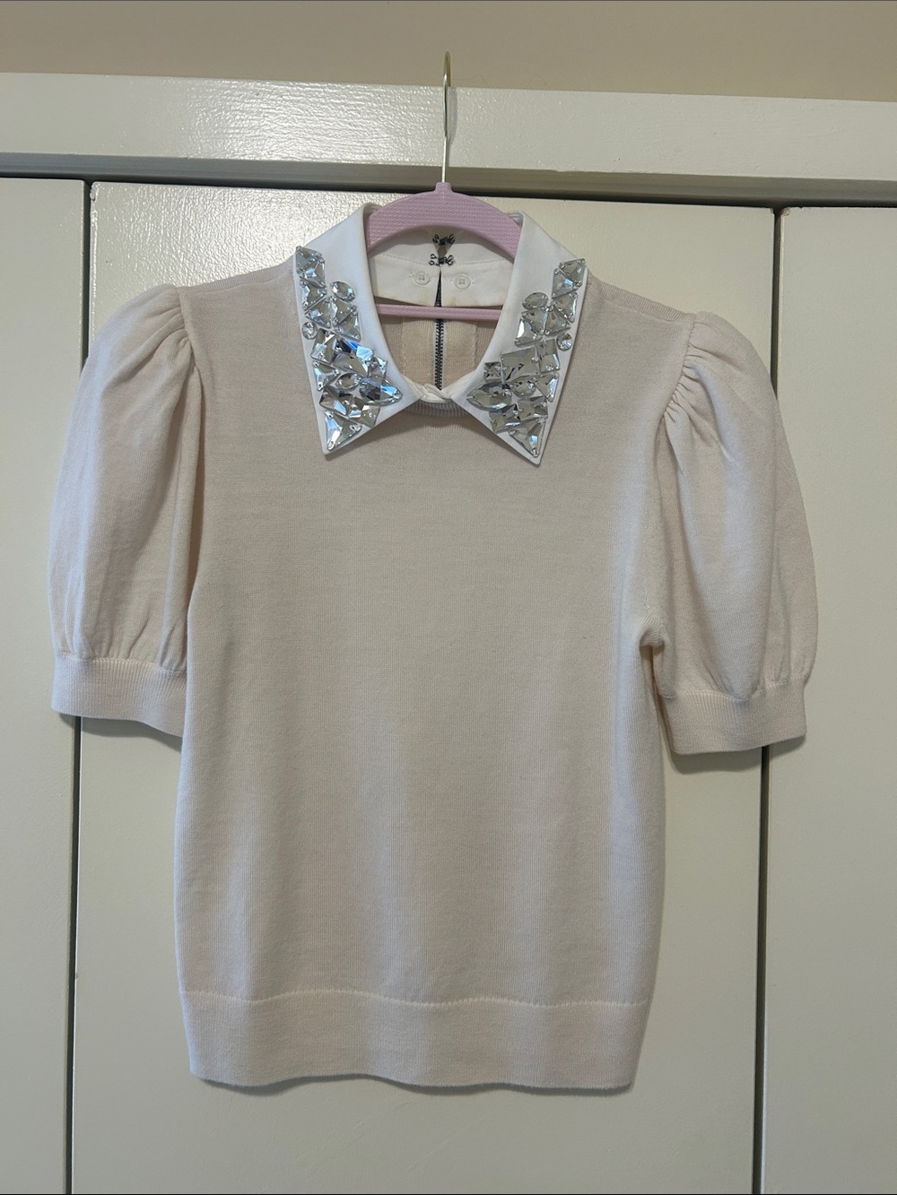 Alice + Olivia Cream Jewel Collar Knit Top